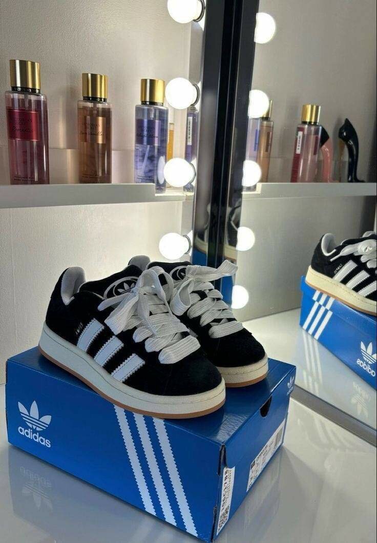 Chaussures de sport Adidas noires