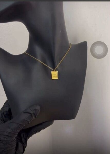 Collier pendentif plaqué or