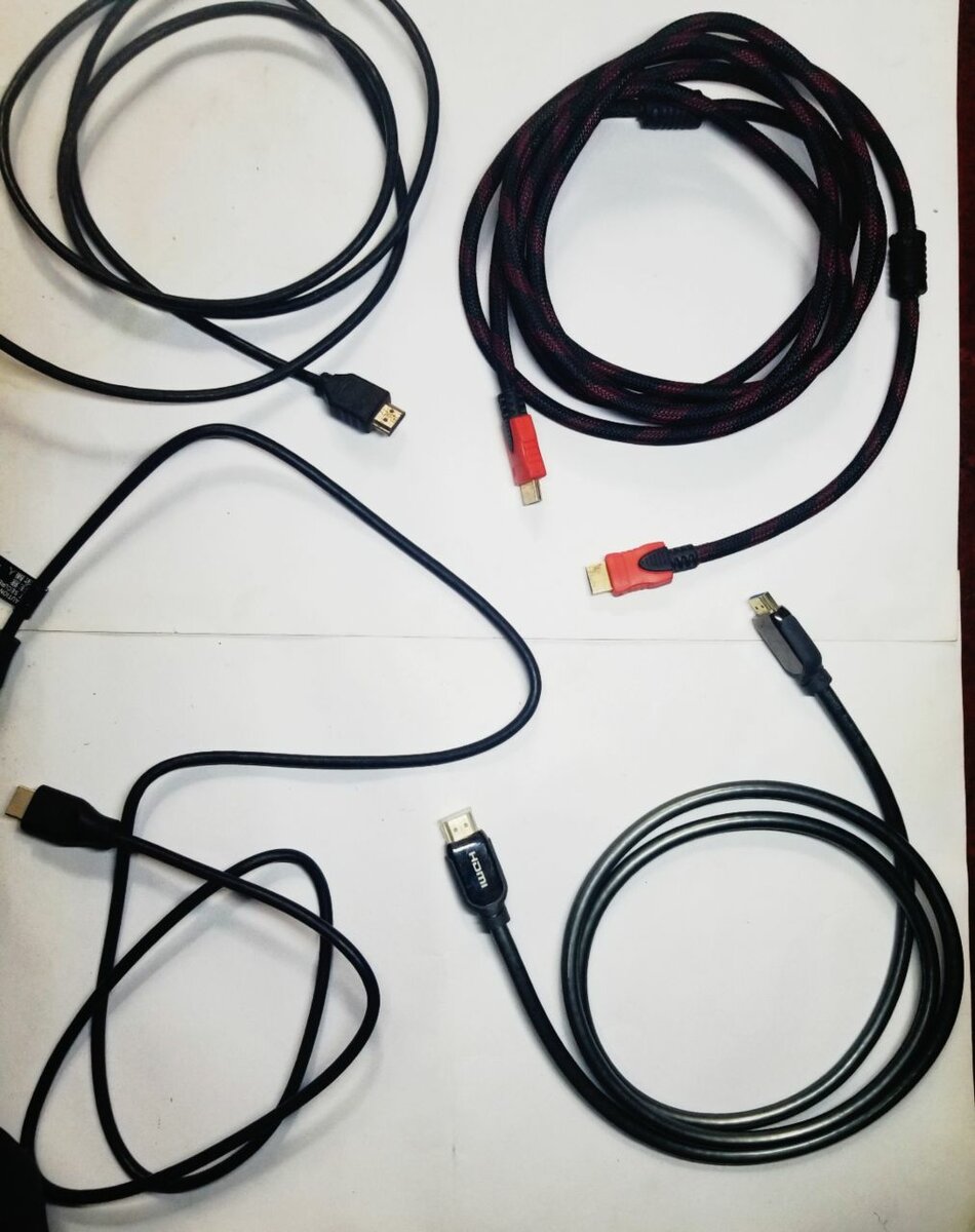 Cables HDMi,VGi,VGA,ETHERNET