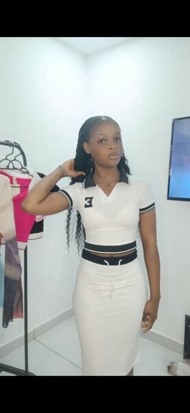 Ensemble chic femme moderne