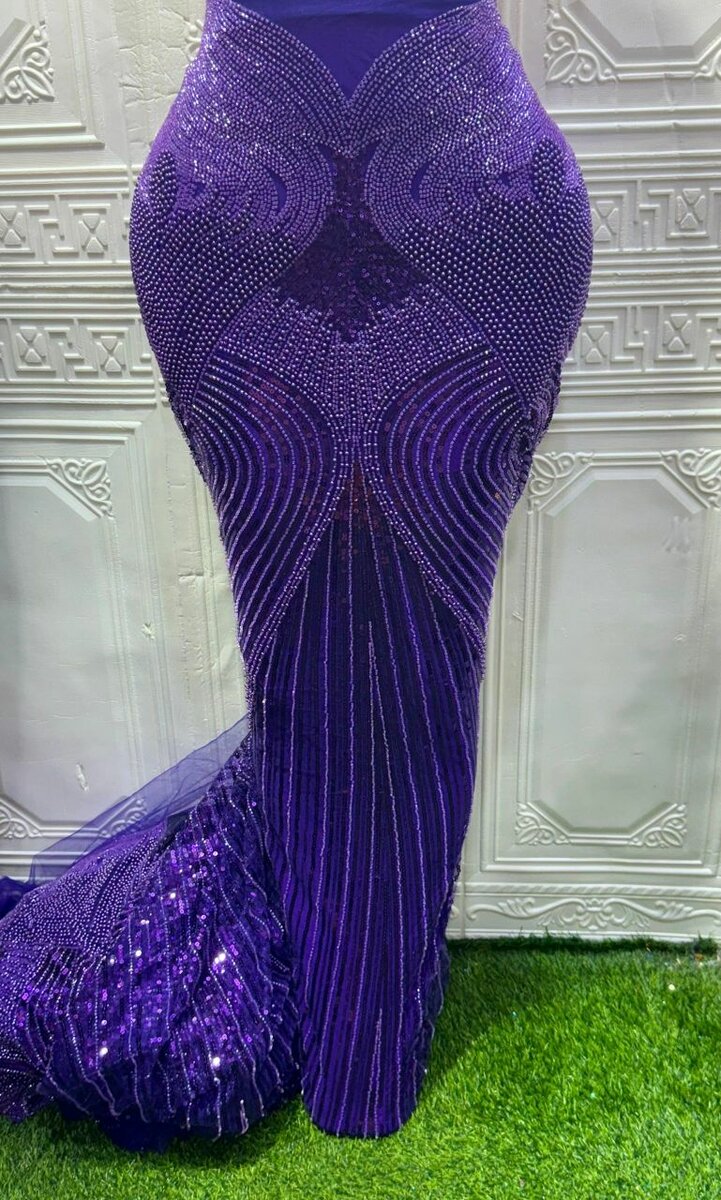 Dentelle 5 yards très belle