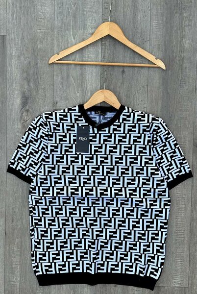 T-shirt à motifs graphiques