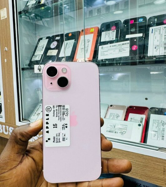 iPhone 15 — 256 Go, Rose