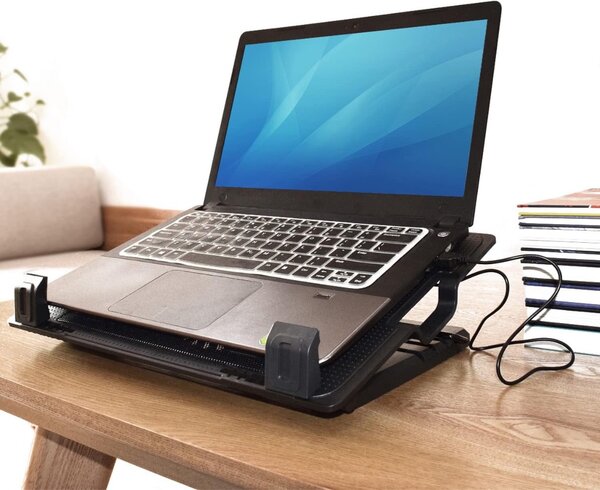 Support PC avec ventilateur