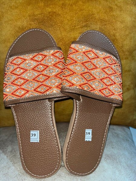 Sandales ethniques élégantes