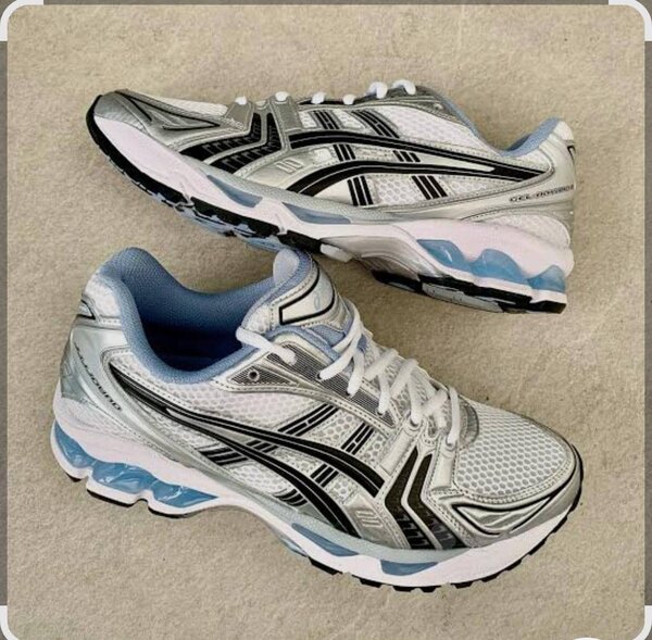 Chaussures  ASICS