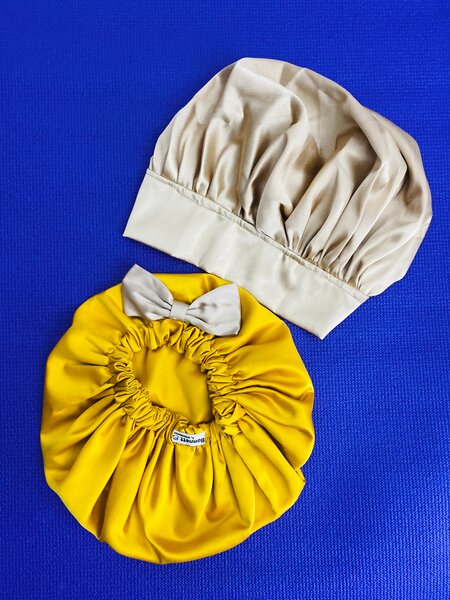 Bonnets en satin pour cheveux