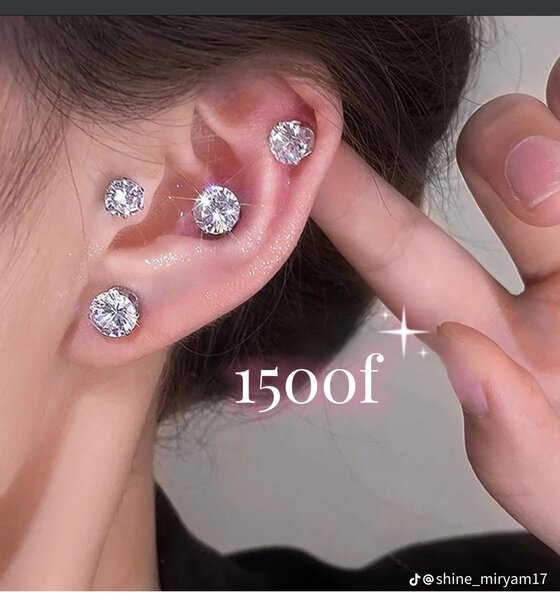 Faux piercing doreille aimanté