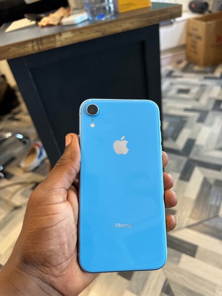 iPhone XR