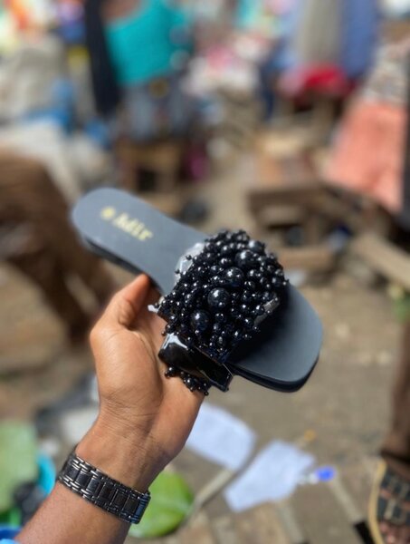 Sandales perlées élégantes