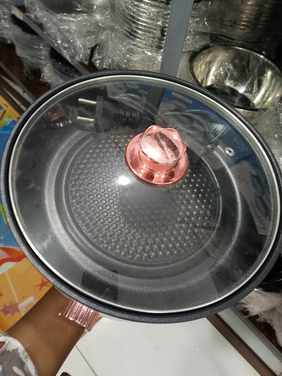 Poêle électrique antia-dhésif