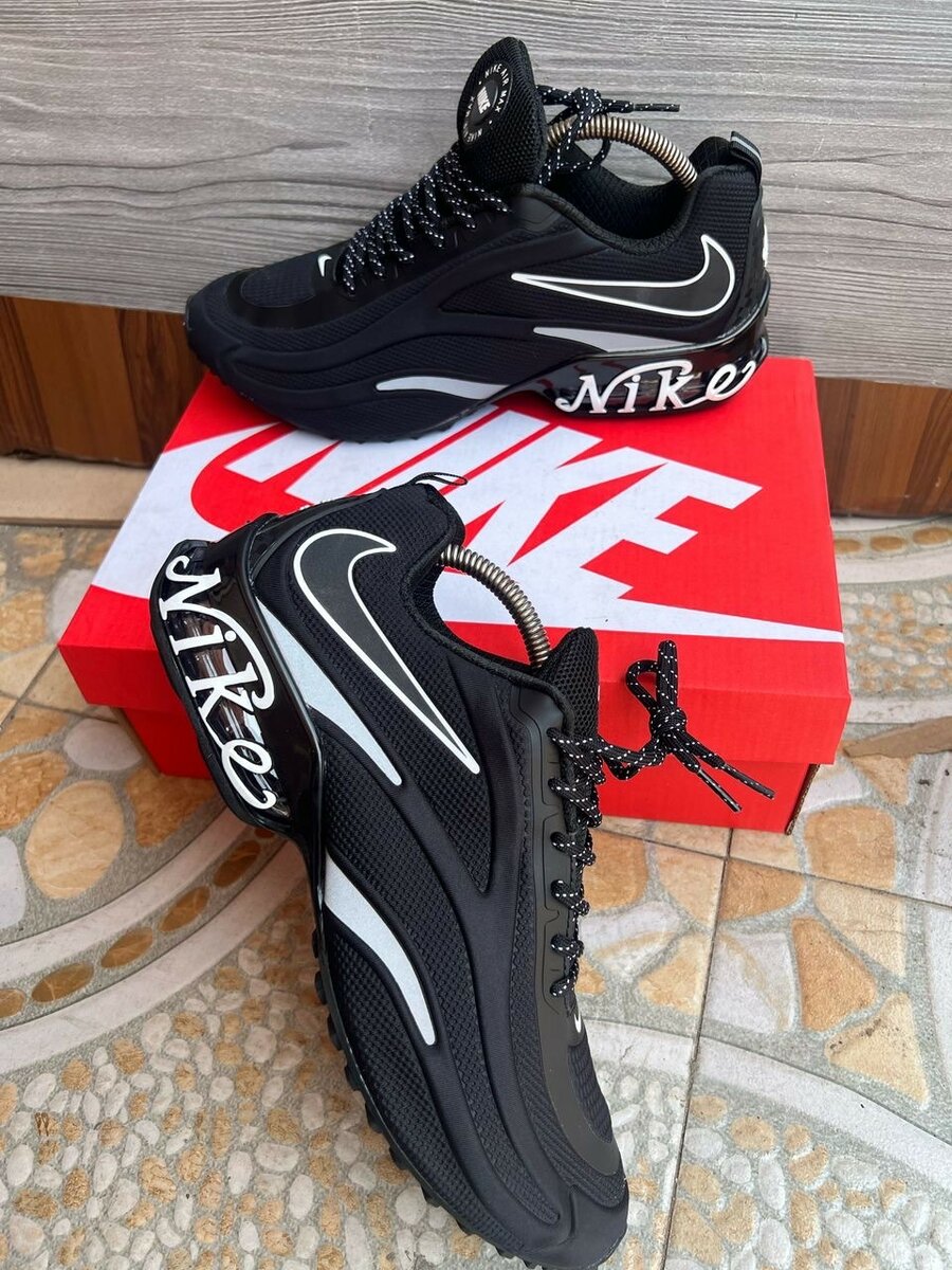 NIKE CLASSIC