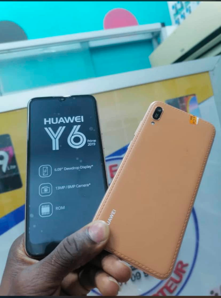 Huawei Y6 Prime 2019 Smartphone