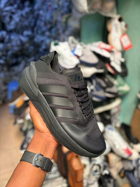 Baskets noires Adidas