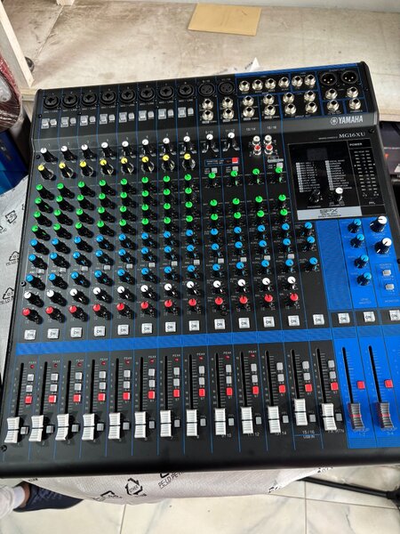 Mixage  Yamaha 16 piste