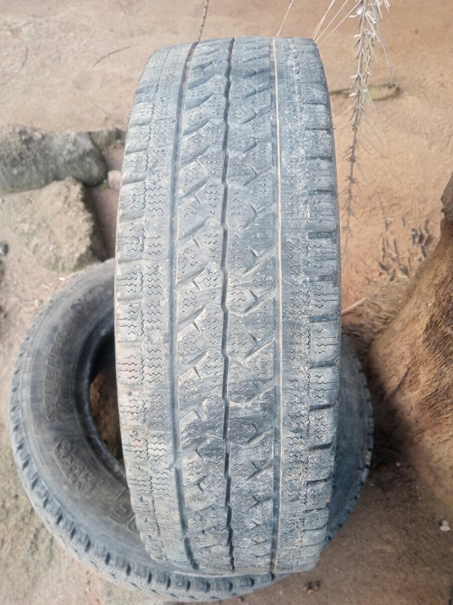 185/65R15 LT
