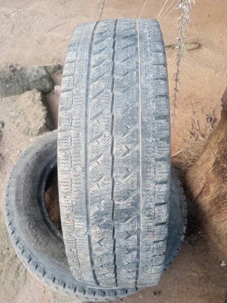 185/65R15 LT