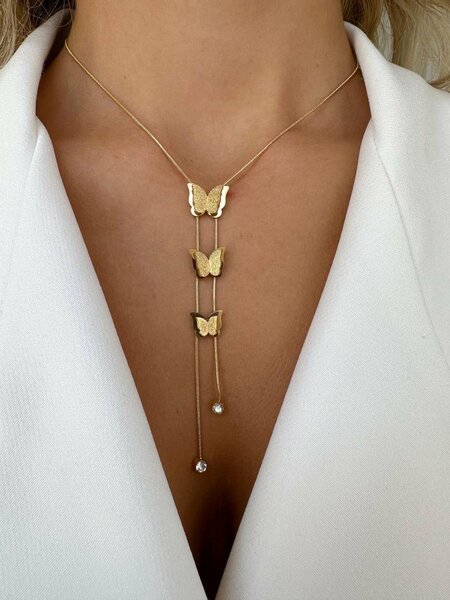 Necklace and bracelets