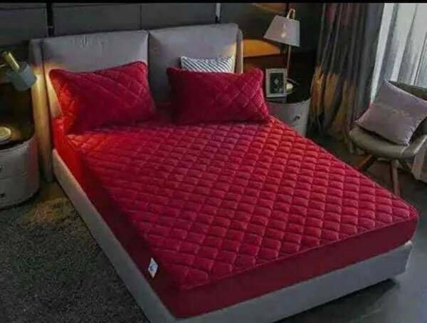 3 pieces  Queen size and king size   All waterproof