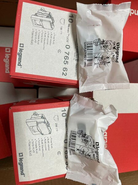 Legrand Prise Murale 76562