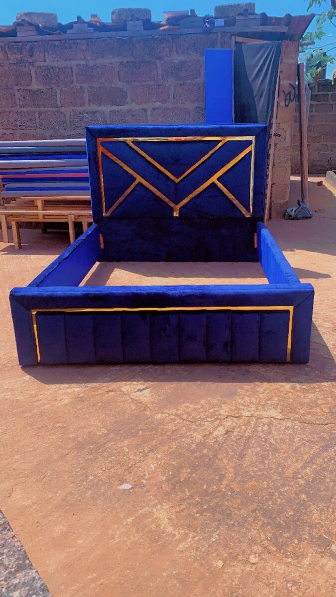 Double bed frame