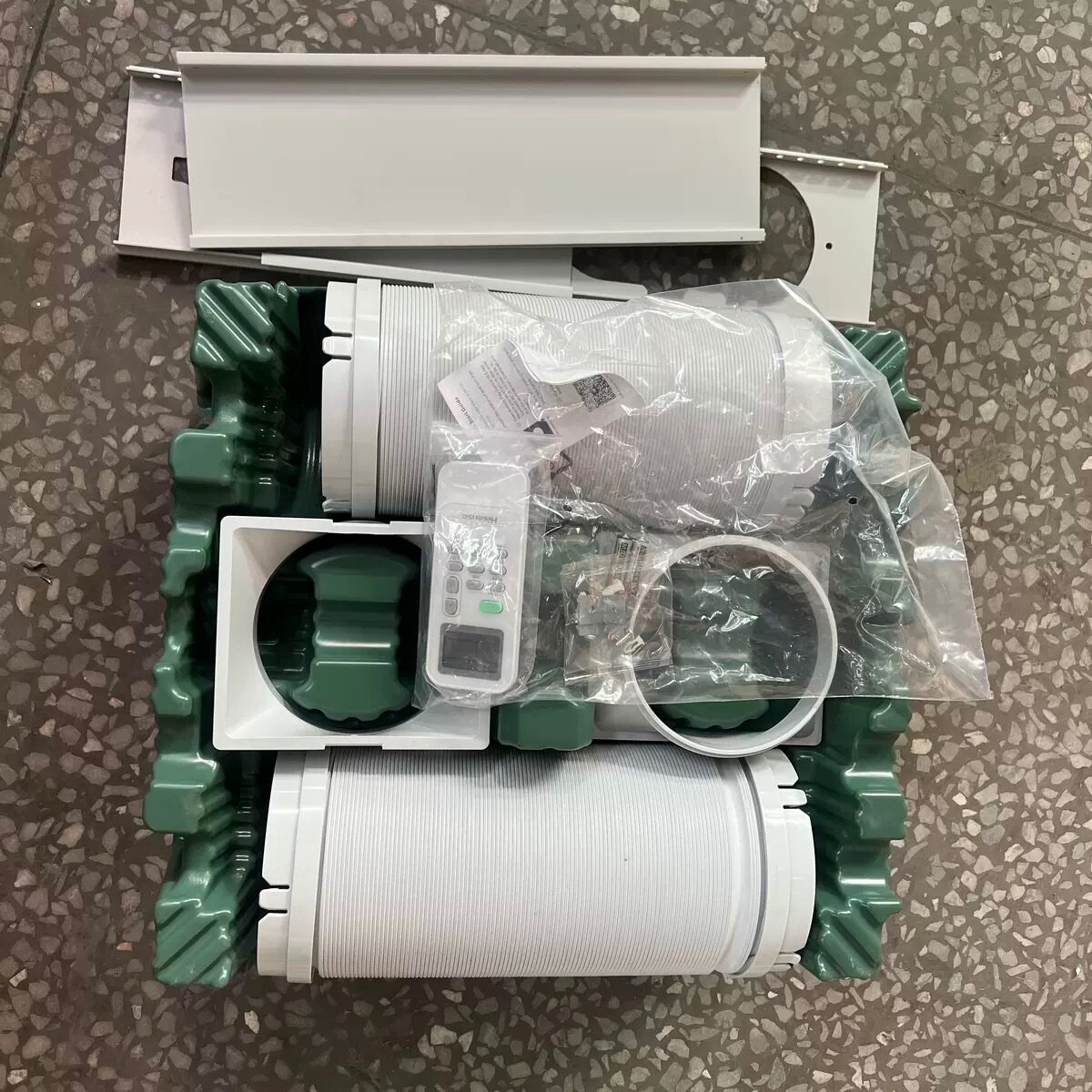 Hisense 1.5HP Inverter AC