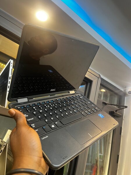 Dell Latitude 3189