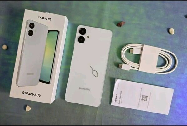 Samsung Galaxy A06 Smartphone