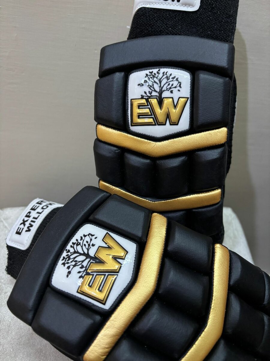 Batting Gloves Expert Willow Black