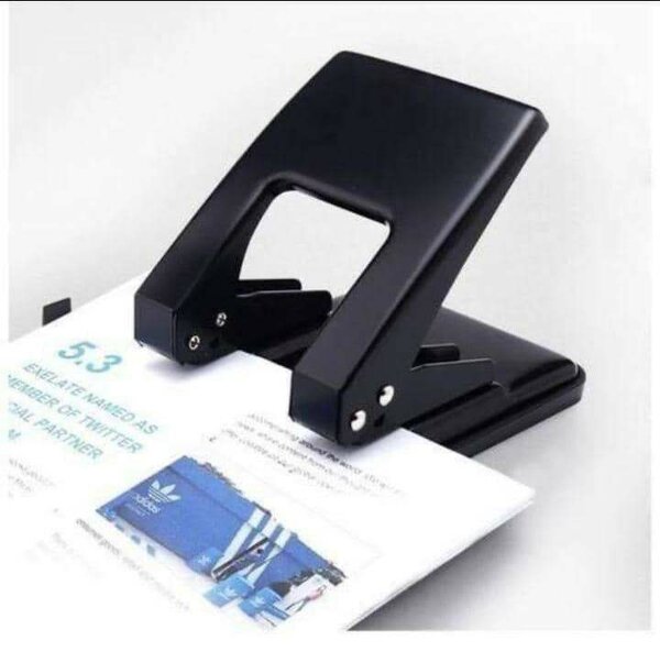 Perforatrice à papier solide