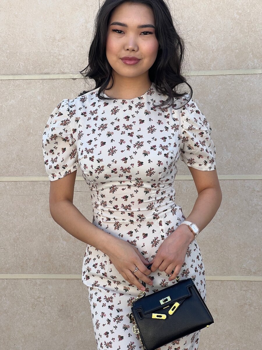 Очень элегантное , женственное