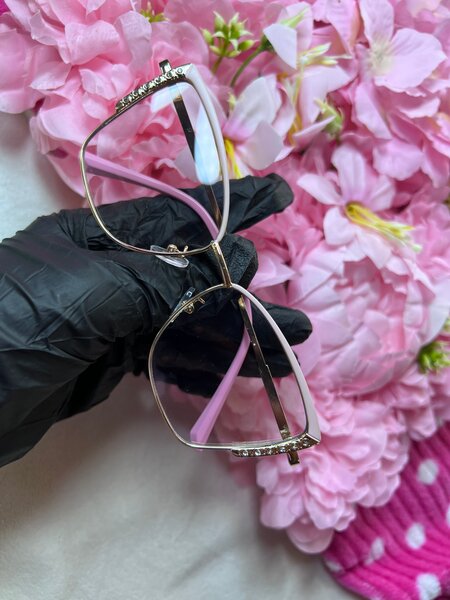 Élégantes lunettes à strass