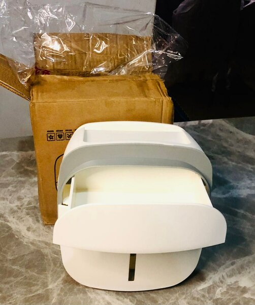 Tissues storage holder