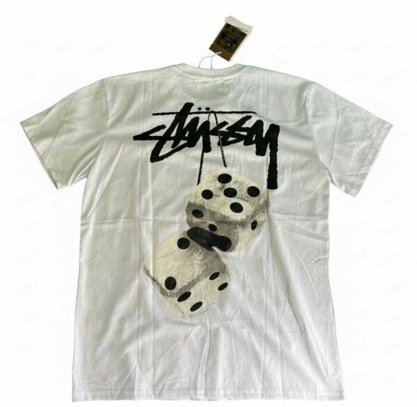 T-shirt design moderne et stylé