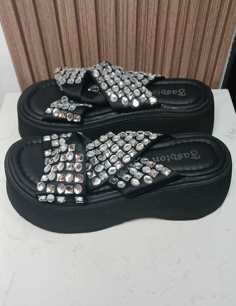 Sandales à plateforme pailletées