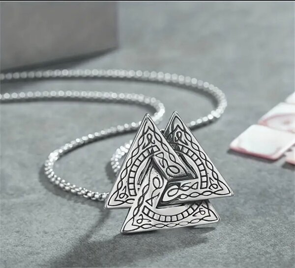 Chaîne double triangle