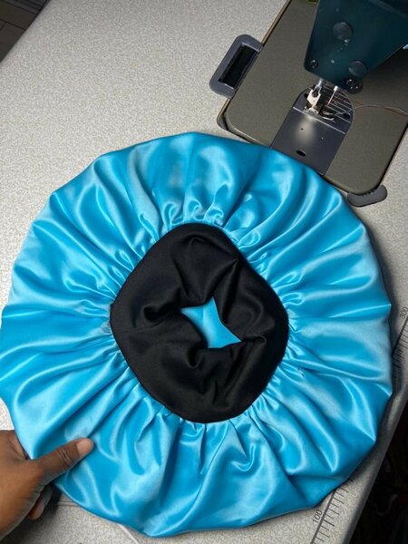 Satin bonnet