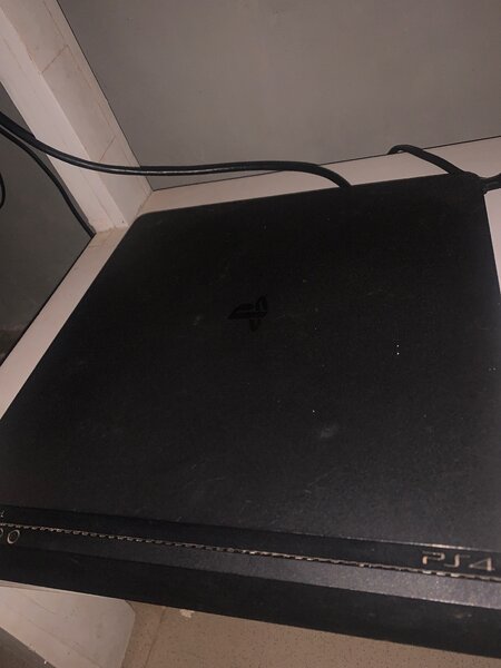Ps4 slim