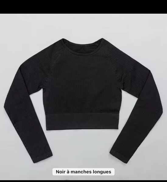 Haut noir à manches longues