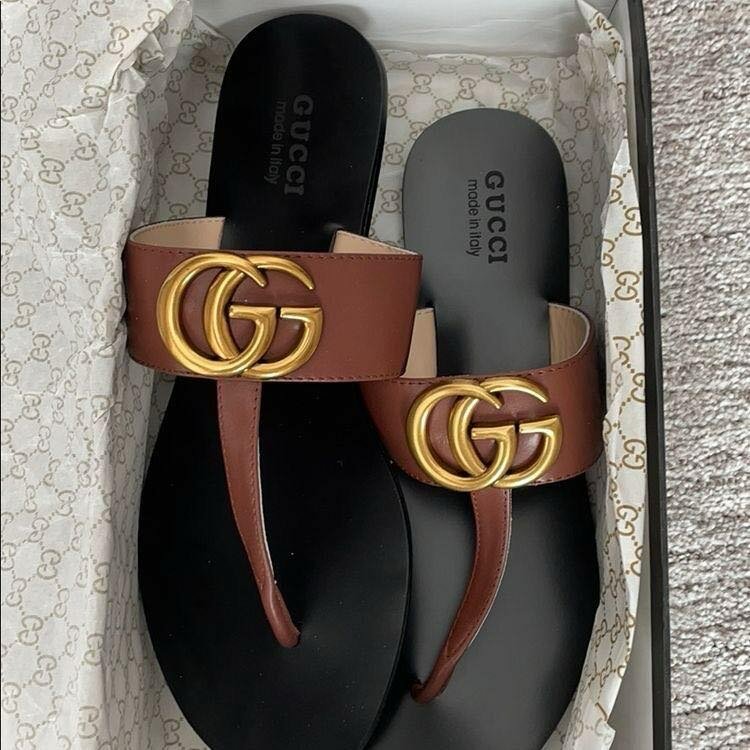 Gucci slippers