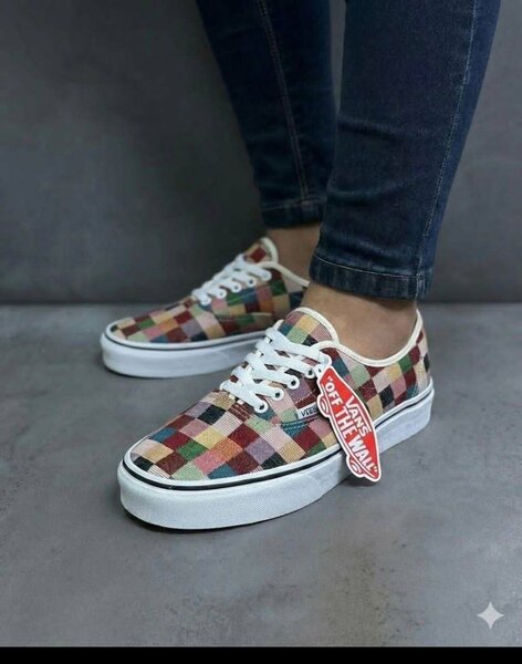 Baskets colorées tendance