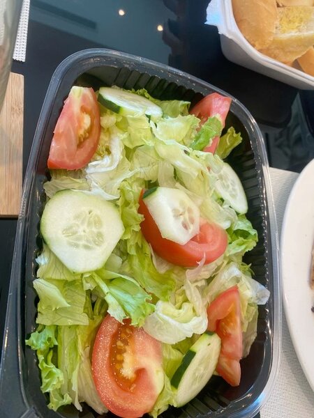 Salades fraîches prêtes à manger