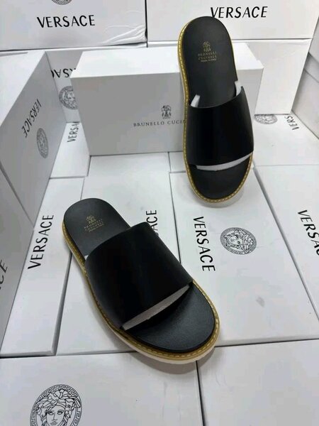 Claquettes de luxe homme