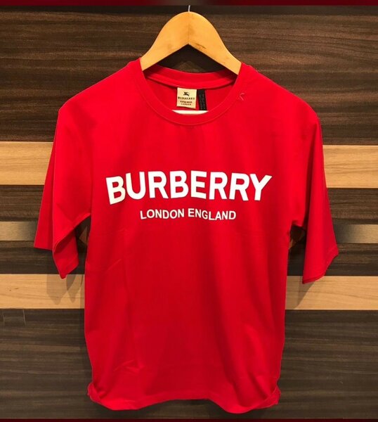 T-shirt rouge Burberry