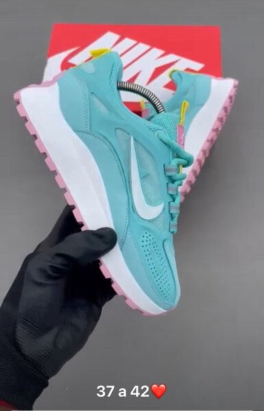 Baskets Nike femme turquoise