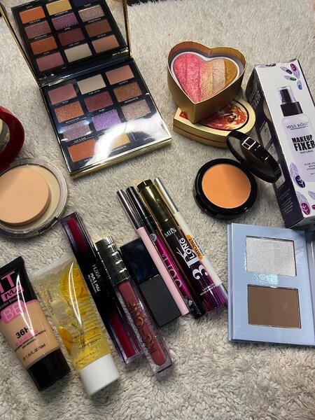 Makeup Deal in 2500