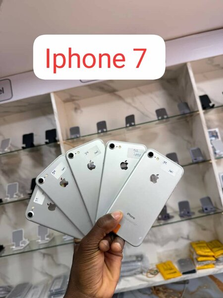 iPhone 7 32gb casi neuf