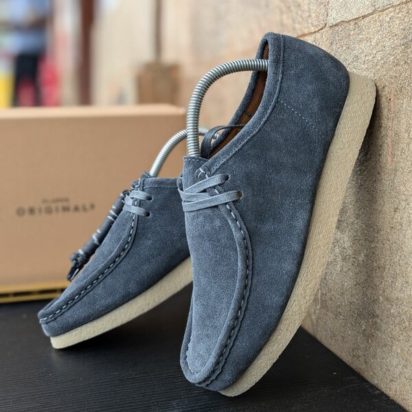 CLARKS WALLABEES ( ORIGINAL SUED) BOXED