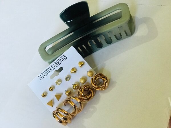 whole set Earrings plus Hair Clip @K150