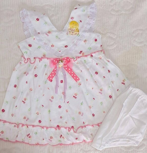 Robe fleurie bébé avec culotte